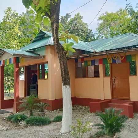 Leo Jungle Retreat By Stayapart , Jaldapara Madari Hat Exterior foto