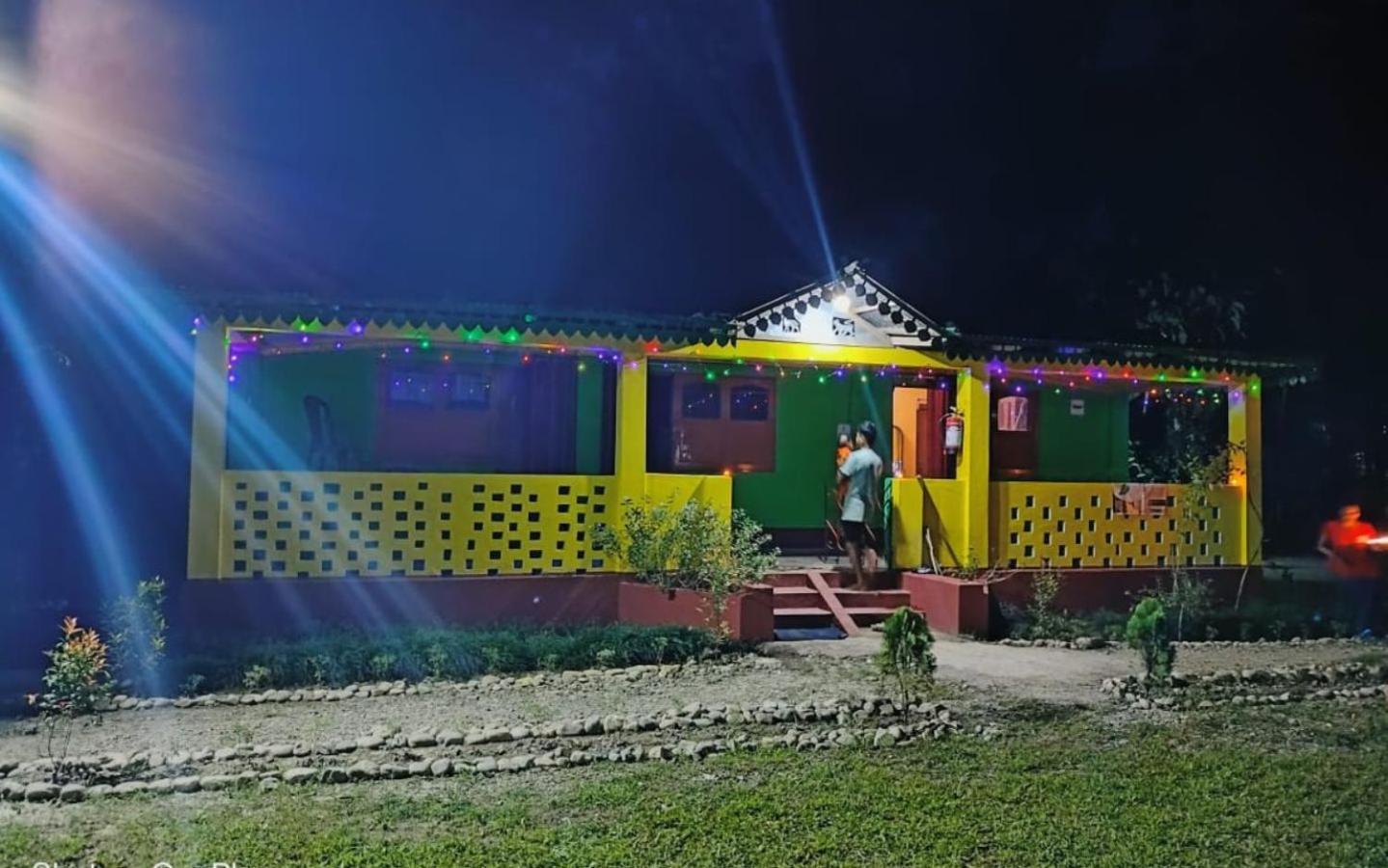Leo Jungle Retreat By Stayapart , Jaldapara Madari Hat Exterior foto